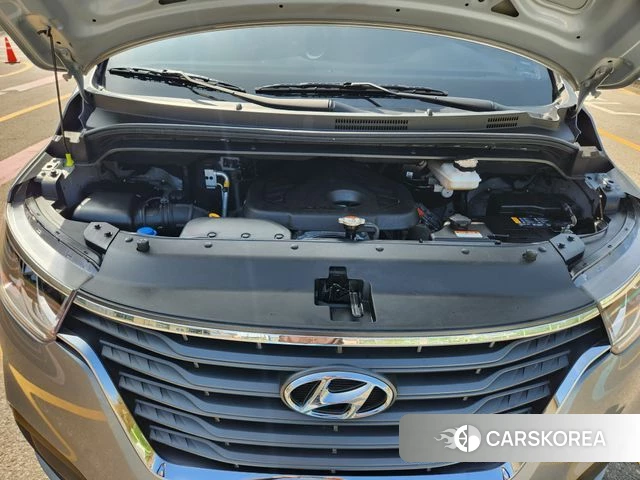 Hyundai The New Grand Starex id 3936493 из Кореи 10