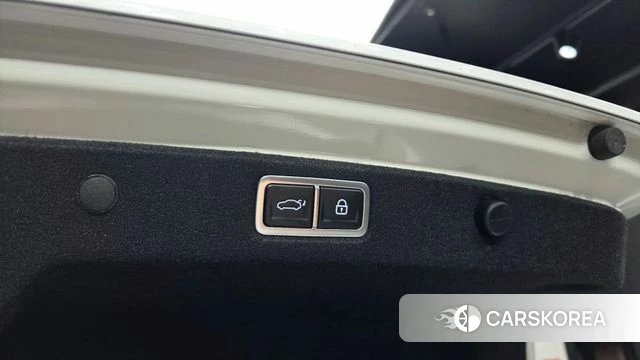 Hyundai Grandeur Hybrid (GN7) id 4185772 из Кореи 10