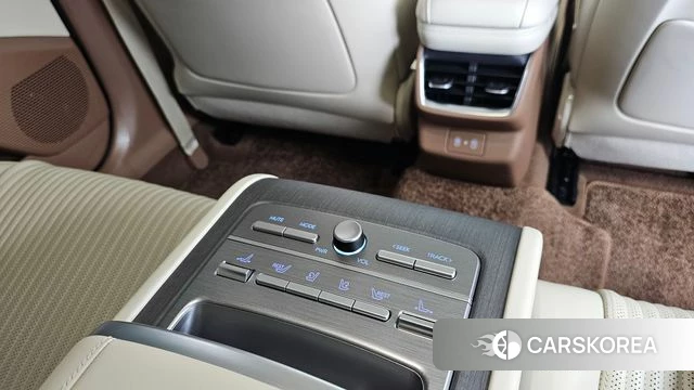 Hyundai Grandeur (GN7) id 4488774 из Кореи 10