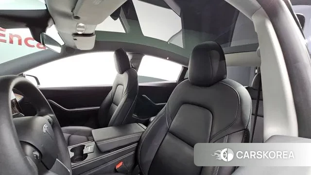 Tesla Model Y id 3361389 из Кореи 10