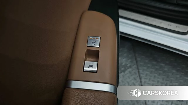 Hyundai Grandeur (GN7) id 4579447 из Кореи 10