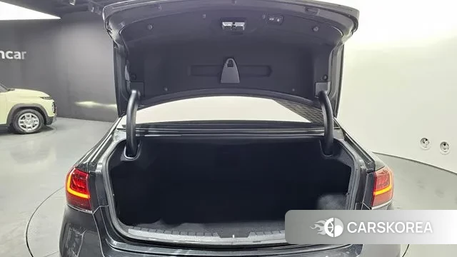 Kia K7 Premier Hybrid id 3587551 из Кореи 10