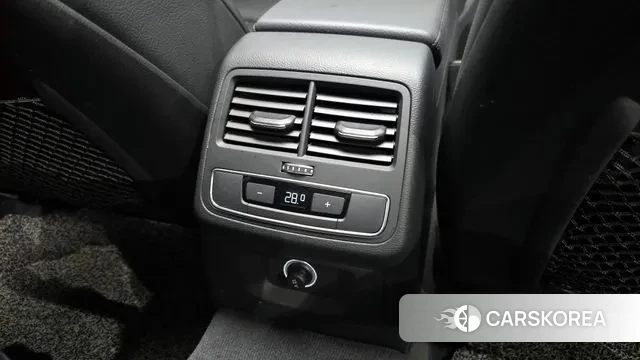 Audi A4 (B9) id 3789512 из Кореи 10