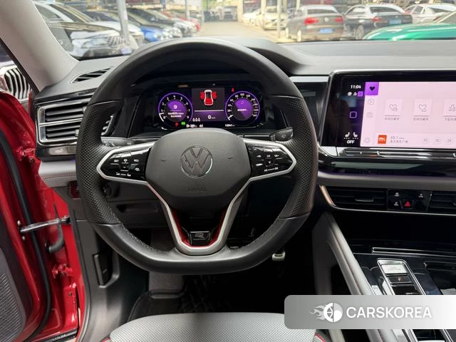 Volkswagen Tourang id 4300388 из Китая 10