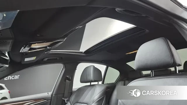 BMW 5 Series (G30) id 3483785 из Кореи 10