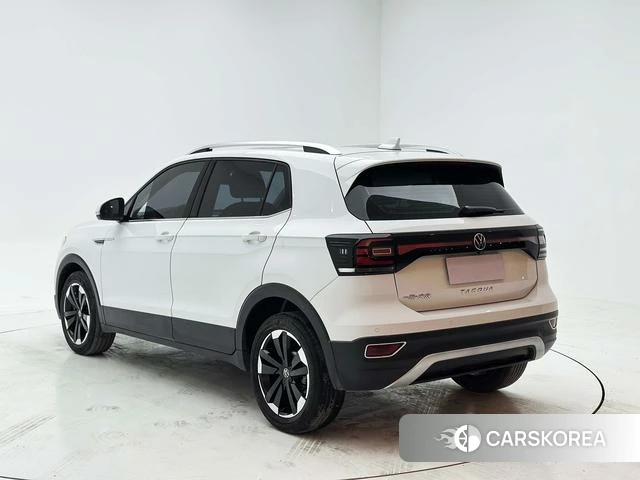 Volkswagen Exploring the shadow id 4257231 из Китая 10