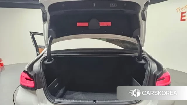 BMW 5 Series (G30) id 3692115 из Кореи 10