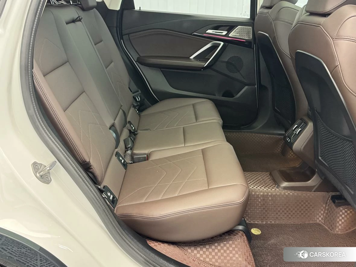 BMW X1 id 4486594 из Китая 10
