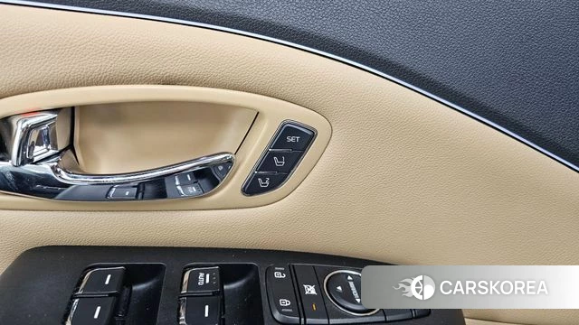 Kia The New Carnival id 4459377 из Кореи 10