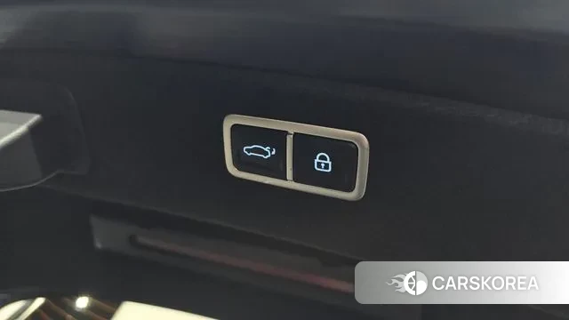 Genesis Electrified G80 (RG3) id 3680395 из Кореи 10