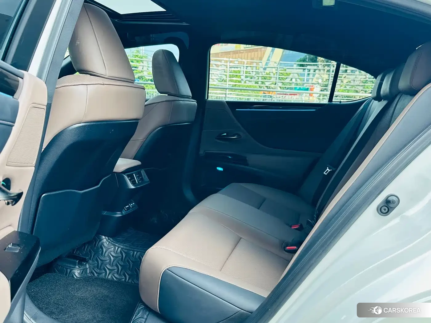 Lexus ES id 4654559 из Китая 10
