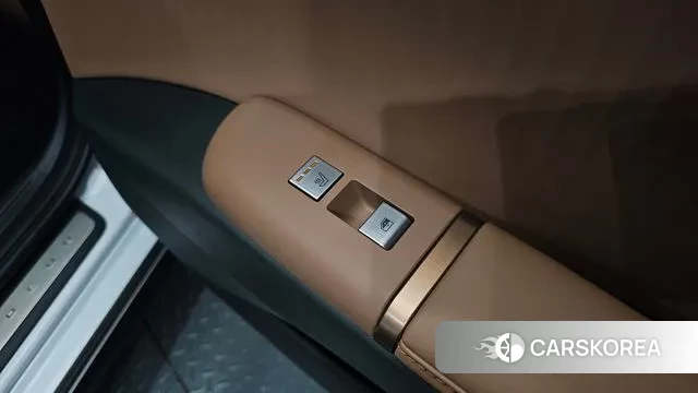 Hyundai Grandeur Hybrid (GN7) id 3415384 из Кореи 10