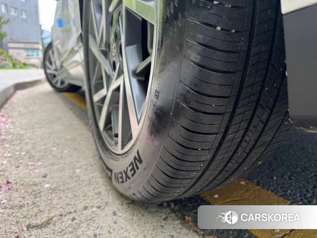 Hyundai Grandeur (GN7) id 3992868 из Кореи 10