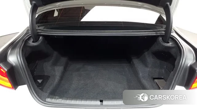 BMW 5 Series (G30) id 3737380 из Кореи 10