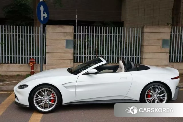 Aston Martin Vantage id 4238837 из Китая 10