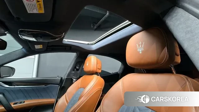Maserati Ghibli id 3766740 из Кореи 10