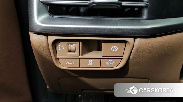 Hyundai Grandeur Hybrid (GN7) id 4243521 из Кореи 10