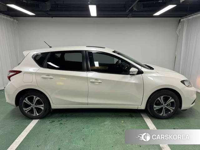 Nissan TIIDA id 4207380 из Китая 10