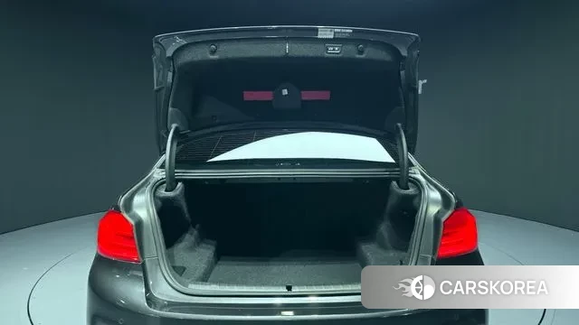 BMW 5 Series (G30) id 3330771 из Кореи 10