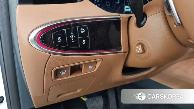 Genesis GV70 id 3359930 из Кореи 10