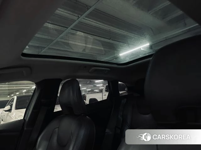 Volvo V40 Cross-Country id 3955704 из Кореи 10