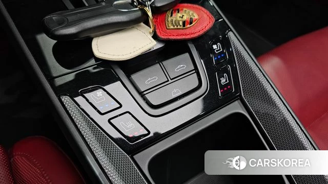 Porsche 911(992) id 4356295 из Кореи 10