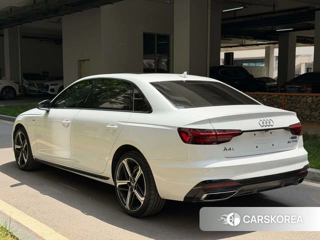 Audi A4L id 4275995 из Китая 10