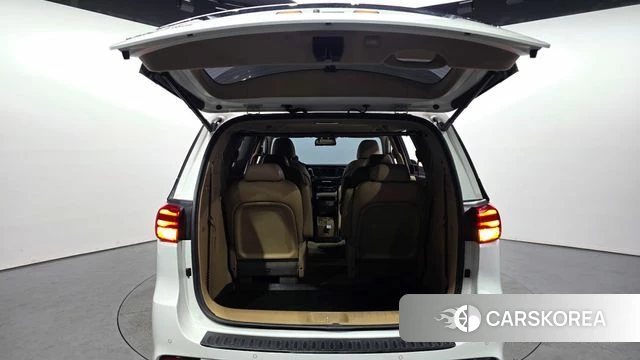 Kia The New Carnival id 4483255 из Кореи 10