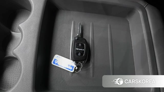 Hyundai The New Grand Starex id 4356917 из Кореи 10