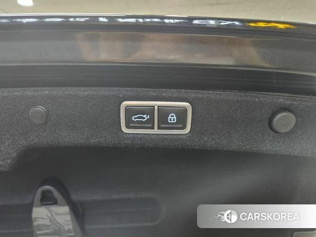 Hyundai Grandeur (GN7) id 4017939 из Кореи 10