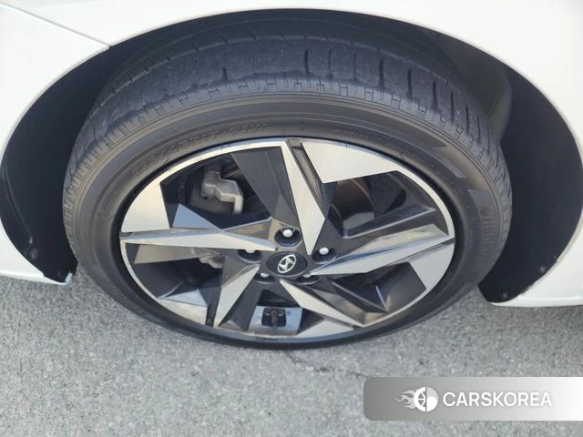 Hyundai Avante (CN7) id 3866547 из Кореи 10