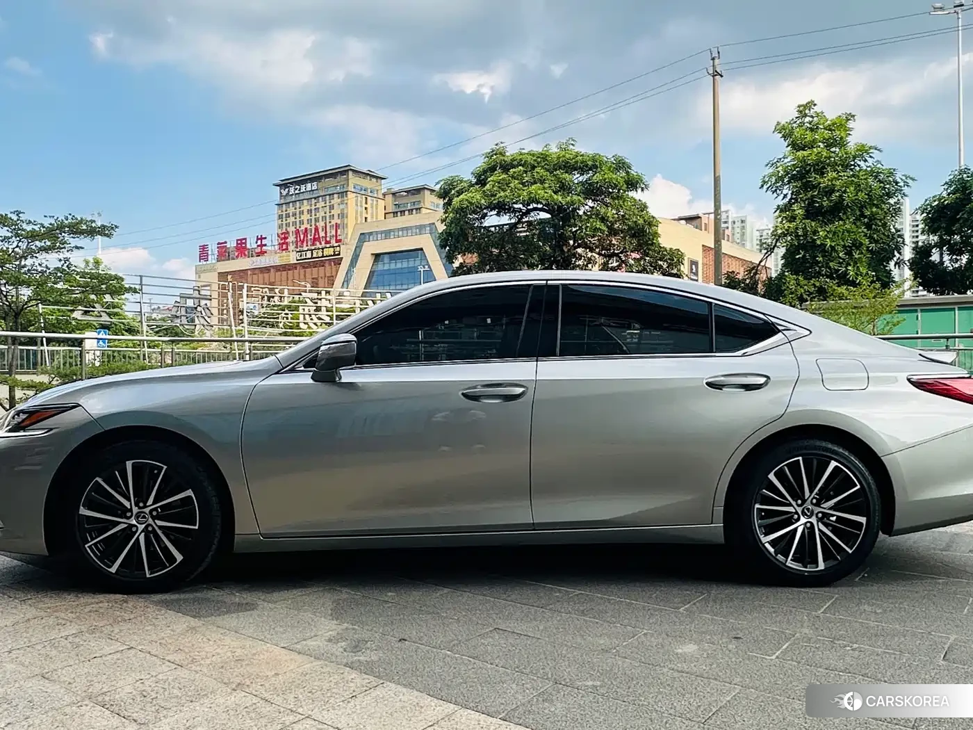 Lexus ES id 4686058 из Китая 11