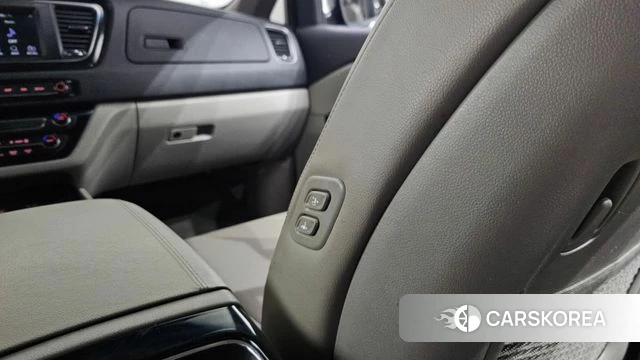 Kia The New Carnival id 4508006 из Кореи 10