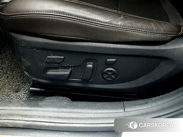 Hyundai The New Grandeur IG id 3416409 из Кореи 10