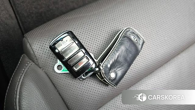 Kia All New K7 Hybrid id 4477342 из Кореи 10