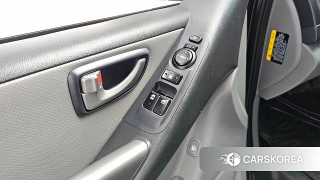 Hyundai The New Grand Starex id 4563316 из Кореи 10
