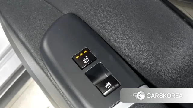 Hyundai Grandeur (GN7) id 3544739 из Кореи 10