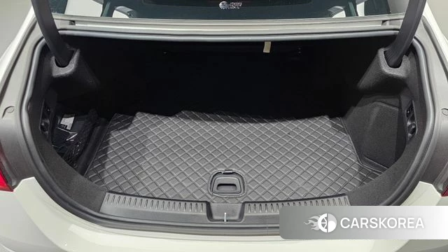 Mercedes-Benz E-Class W214 id 4762410 из Кореи 10