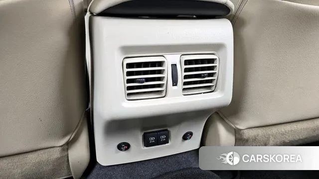 Toyota Camry (XV70) id 3627171 из Кореи 10