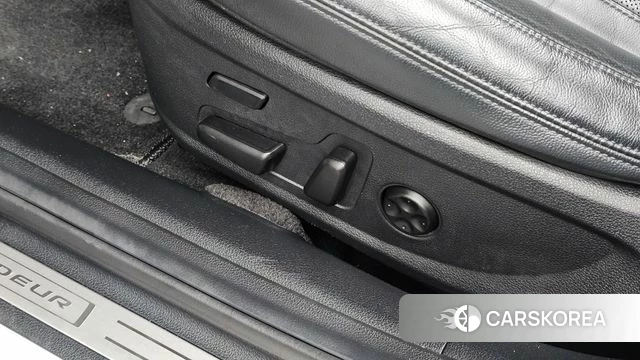 Hyundai The New Grandeur IG Hybrid id 4496061 из Кореи 10
