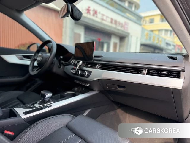 Audi A4L id 4313718 из Китая 10