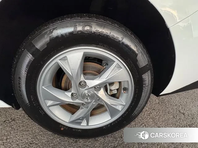 Hyundai Avante (CN7) id 3070815 из Кореи 10