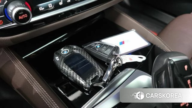 BMW 5 Series (G30) id 3922724 из Кореи 10