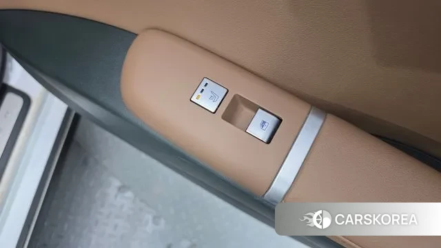 Hyundai Grandeur Hybrid (GN7) id 3518120 из Кореи 10