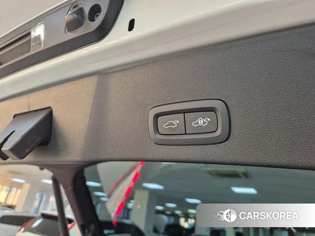 Volvo C40 Richards id 3327377 из Кореи 10