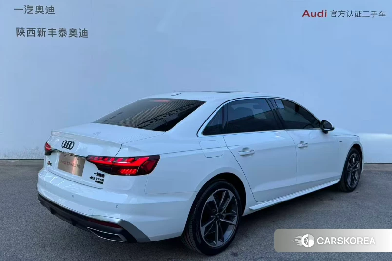 Audi A4L id 4455537 из Китая 10
