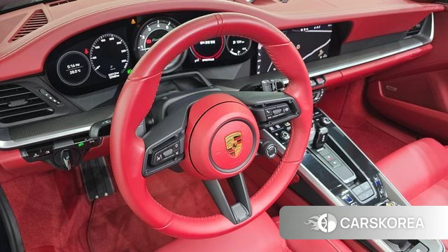 Porsche 911(992) id 4637220 из Кореи 10