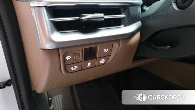 Hyundai Grandeur Hybrid (GN7) id 4456334 из Кореи 10