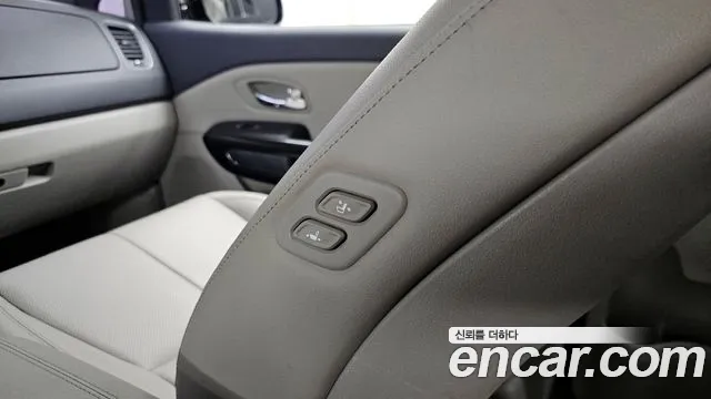 Kia The New Carnival id 2798156 из Кореи 10