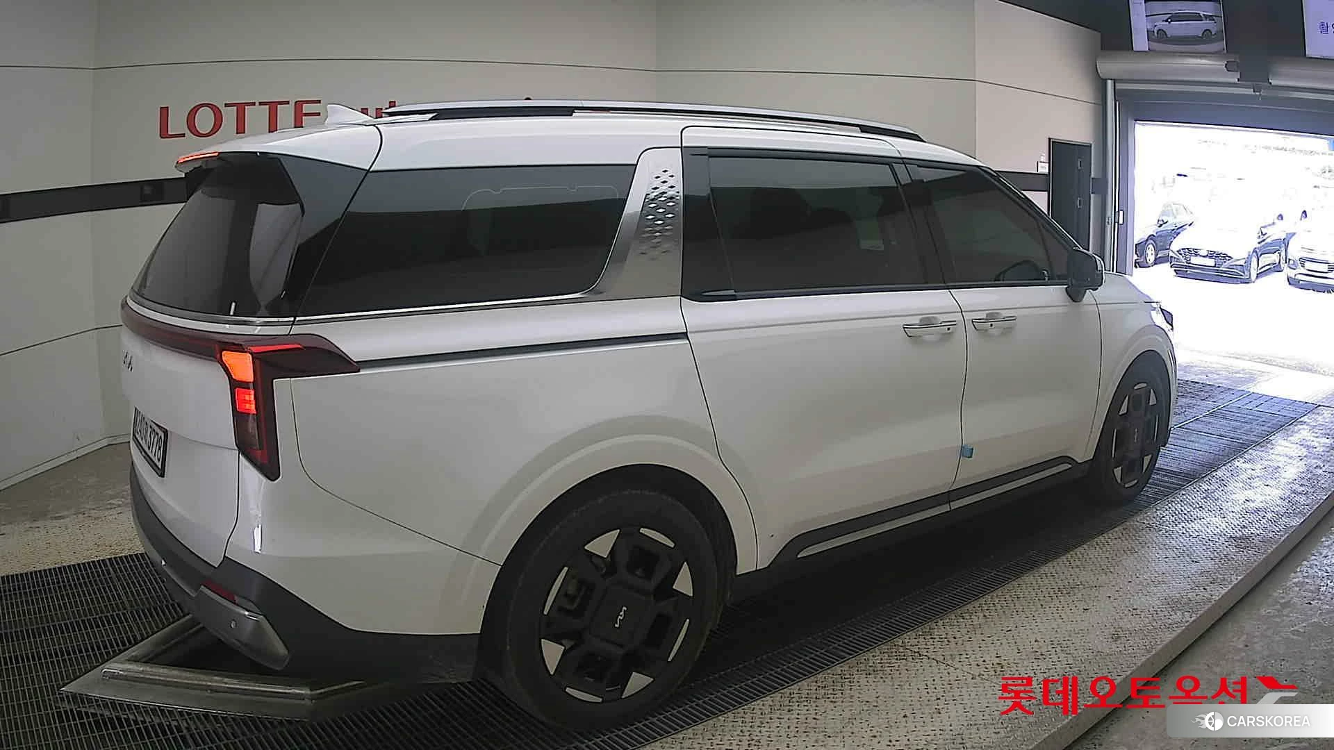 Kia Carnival id 4504306 из Кореи 10